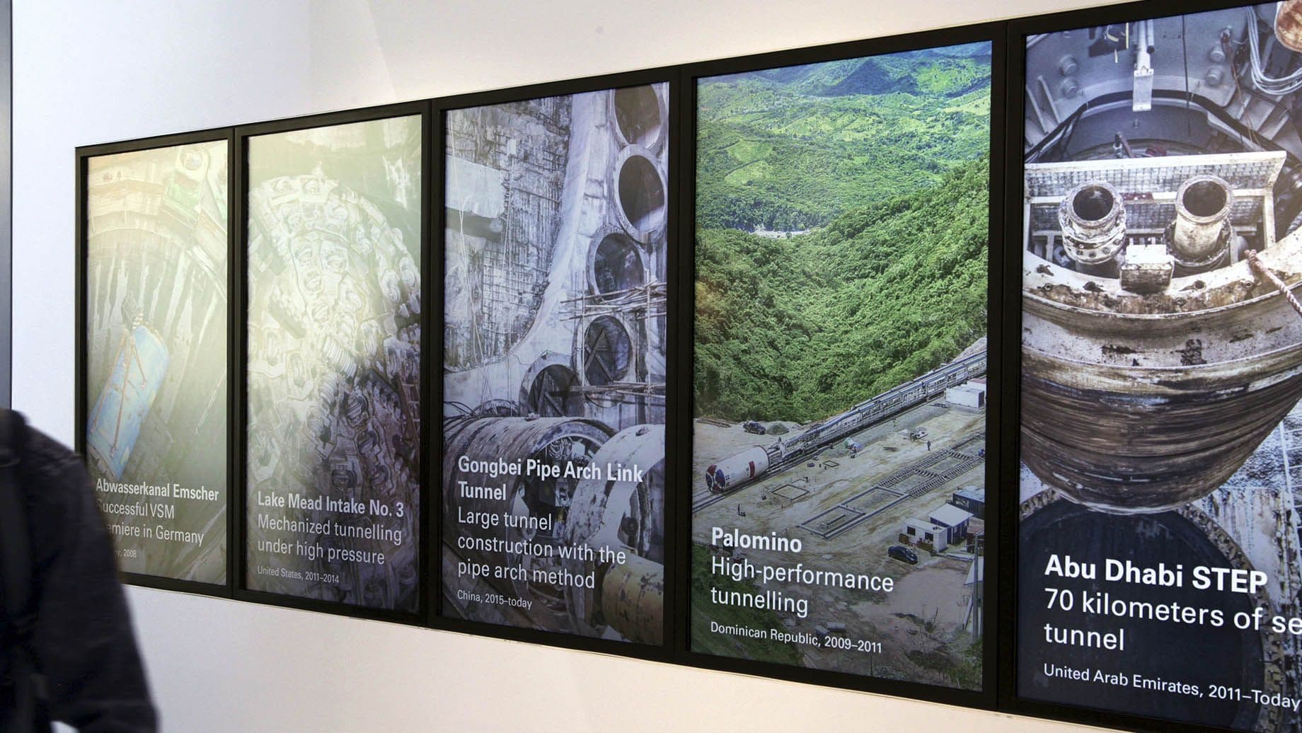 Media wall with full-format photos